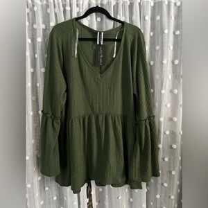 NWT! Boutique Green Long Sleeve